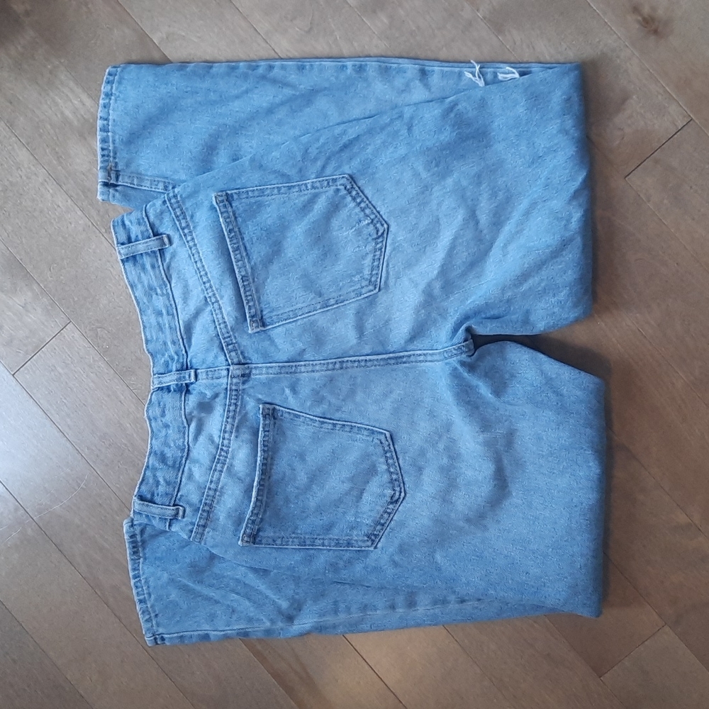 Mom Ultra High Rise Jeans - Picture 4 of 4